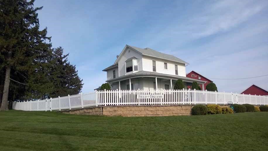17 Things to Do in 2017: Tour the Field of Dreams house