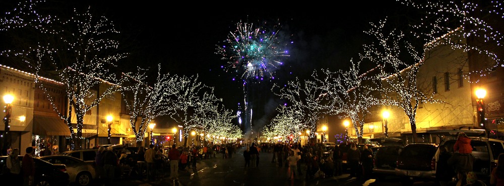 Holiday Light Displays: Atlantic, Iowa