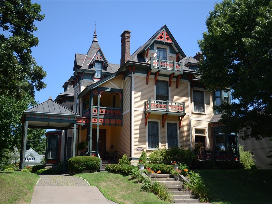 8 Places to Stay on the Mississippi: Beiderbecke Inn, Davenport, Iowa