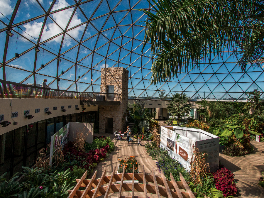 Greater Des Moines Botanical Garden, Des Moines Iowa