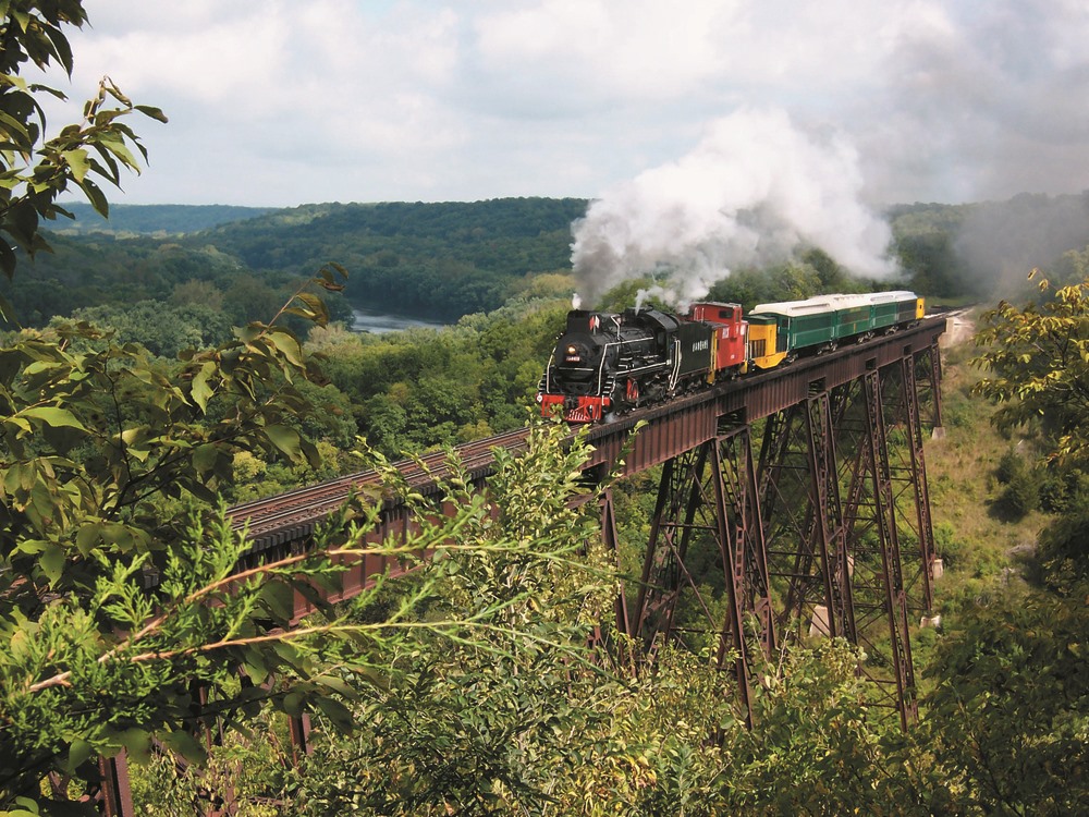 10 Restaurants With A View Restaurants With A View Boone Scenic Valley Railroad Dinner Train Iowa