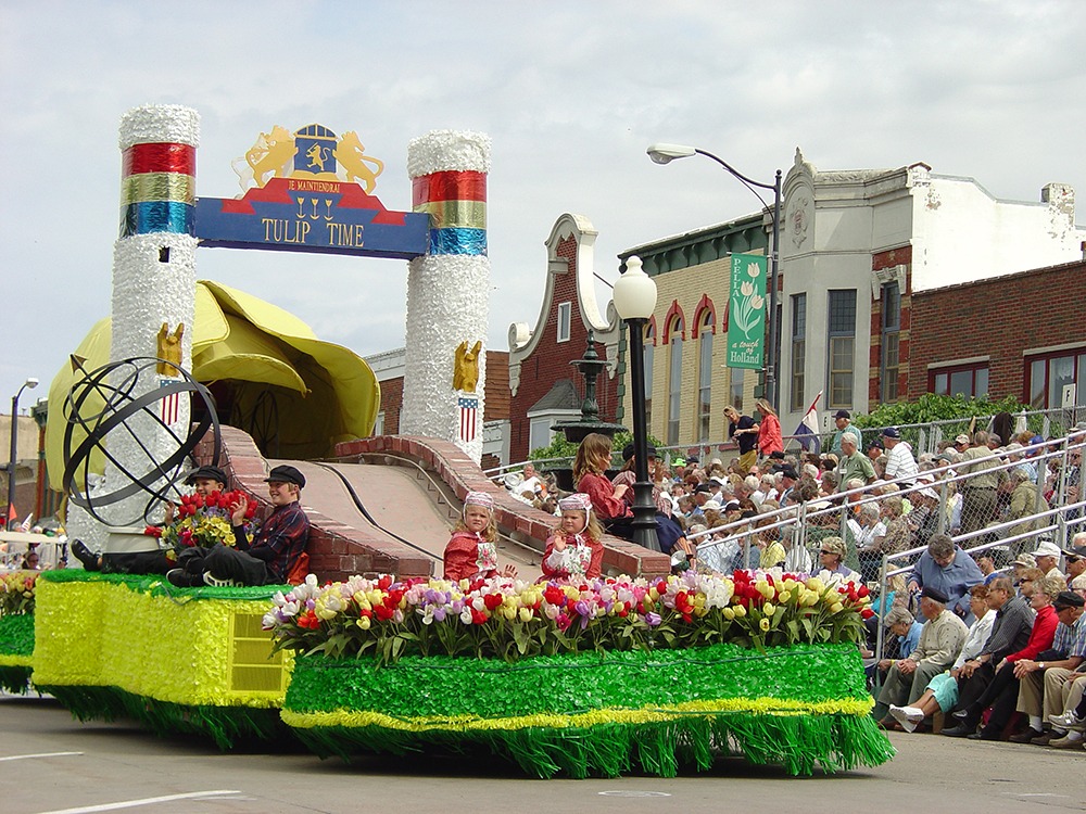 Pella Tulip Time Parade Iowa