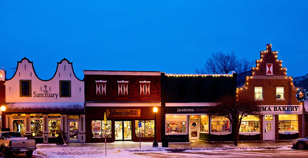 12 Great Towns for Holiday Shopping