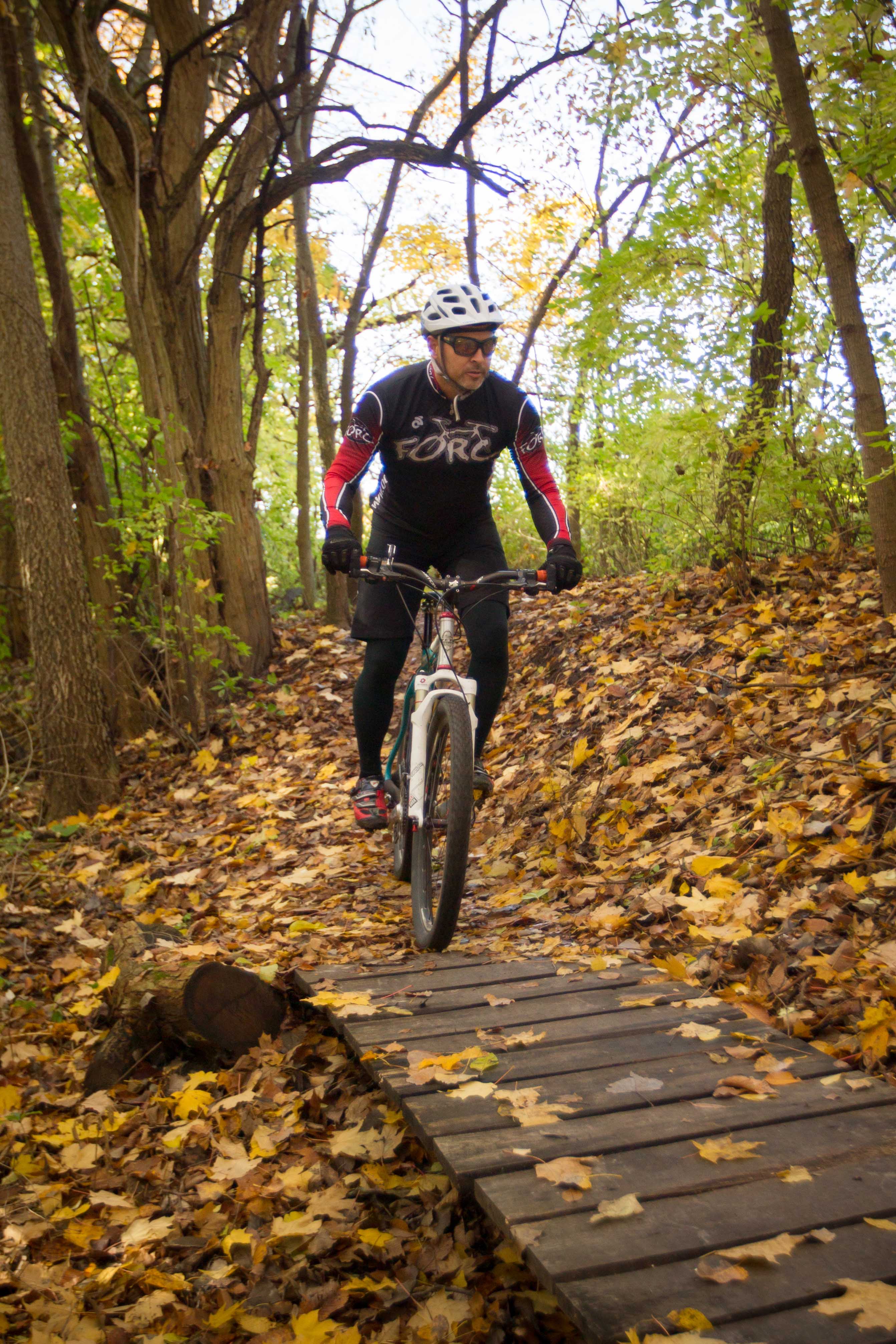 Sunderbruch Park Mountain Bike Trail: Iowa Tourism Map, Travel Guide