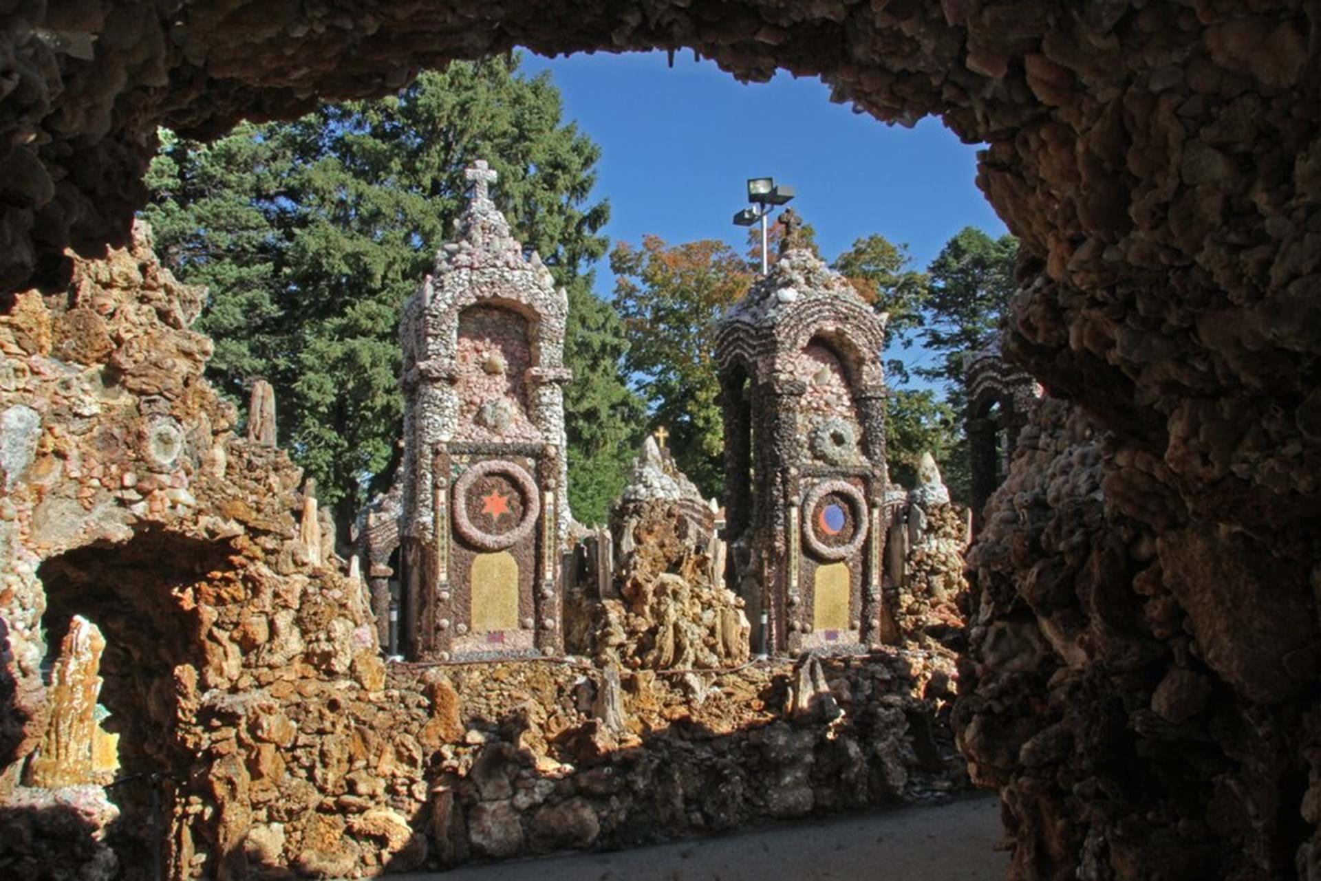 Grotto of the Redemption West Bend