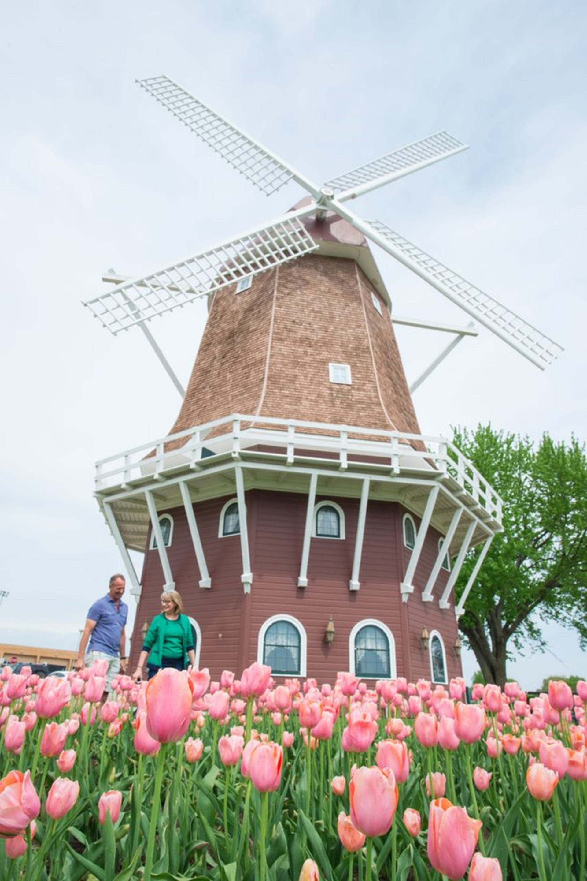 Orange City, Iowa Lakes and Land Region Travel Iowa