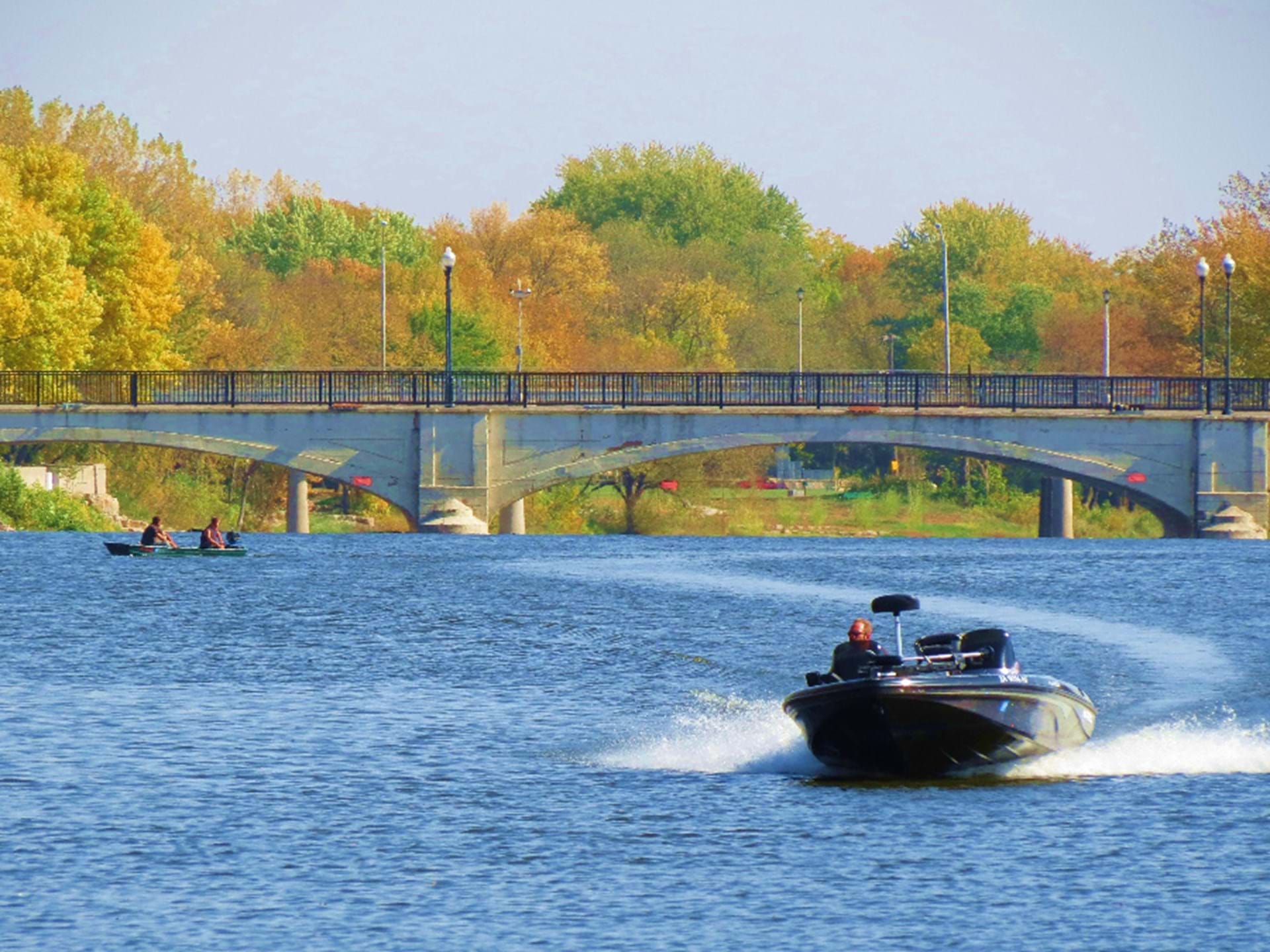 Cedar River Boating, Charles City