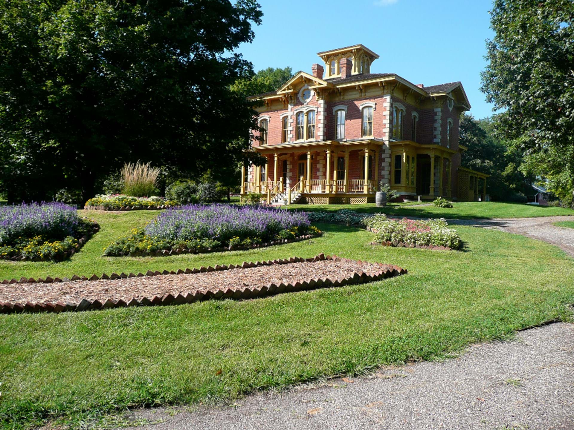 Living History Farms