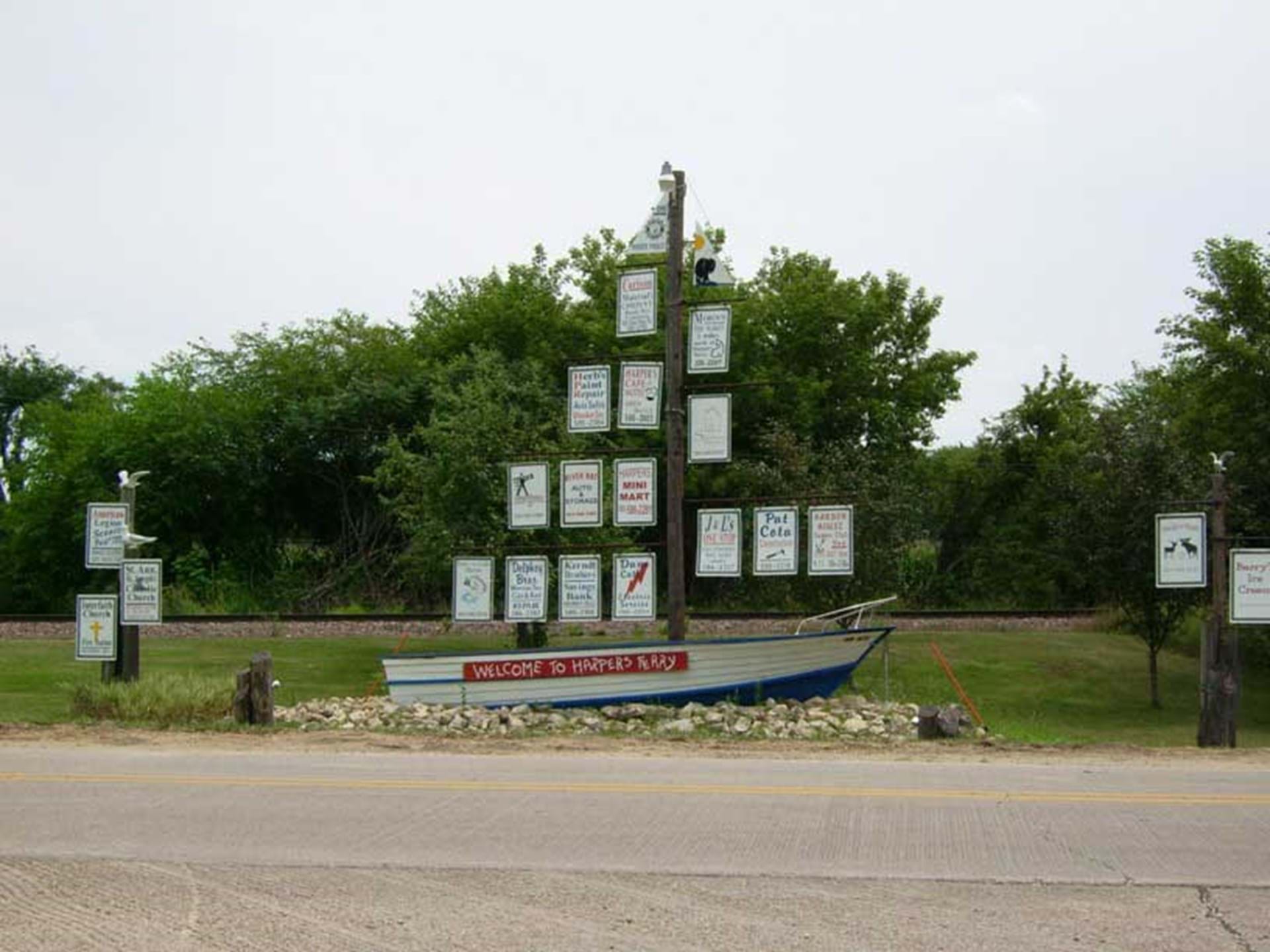 Harpers Ferry, Iowa Driftless Area Region Travel Iowa