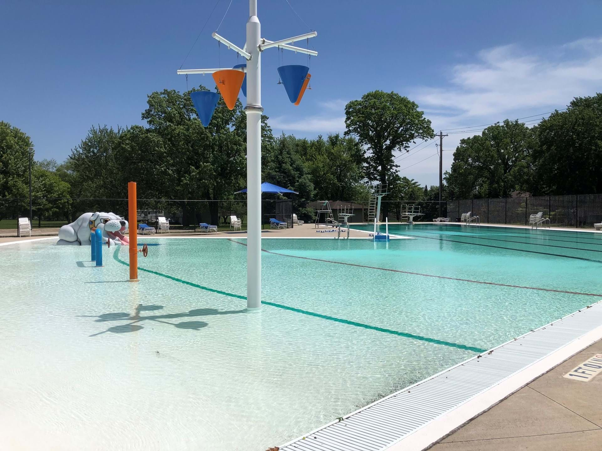 Lake Mills Aquatic Center