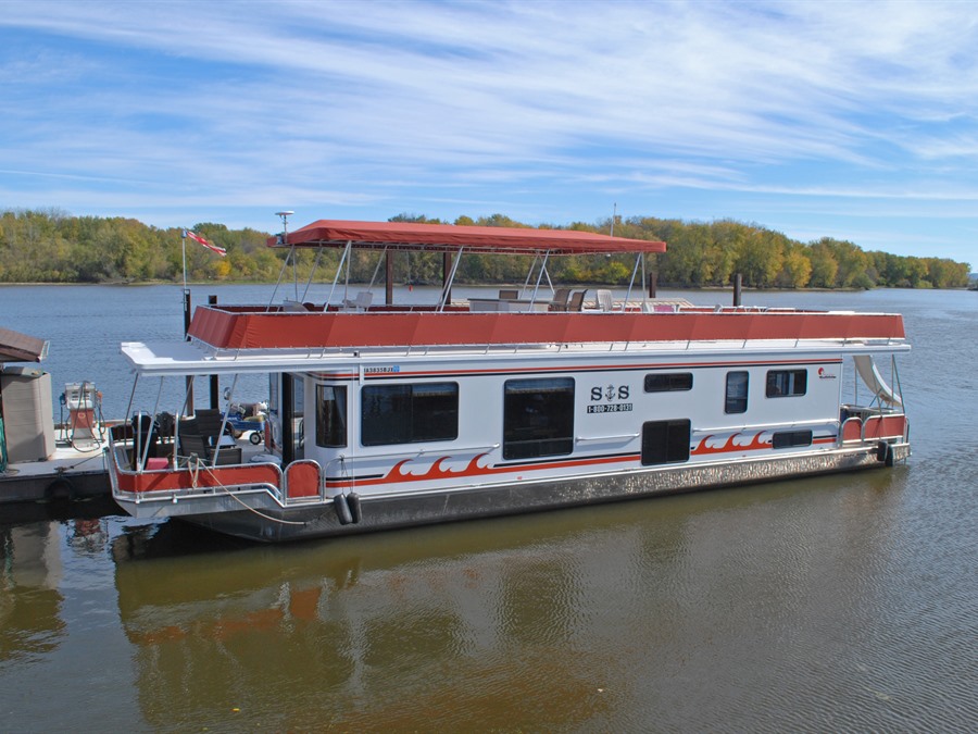 S & S Houseboat Rentals Lansing, Iowa Travel Iowa ThisIsIowa
