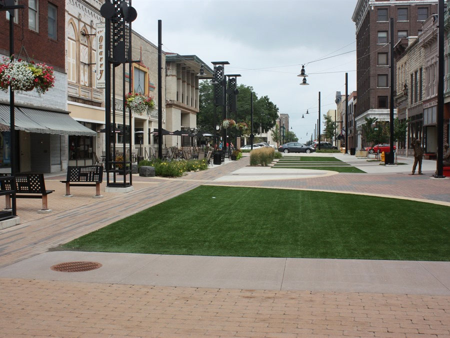 10477_72DowntownownedbyVMCAUG2013.JPG (900×675)