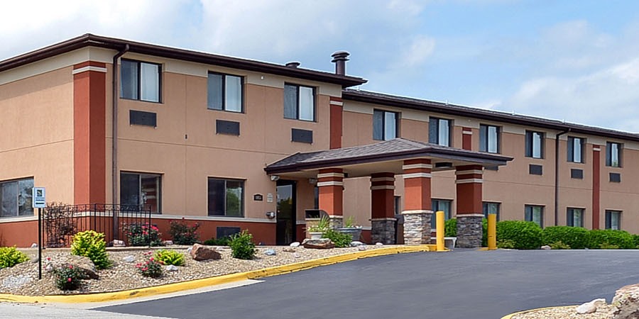 Quality Inn At Collins Road Cedar Rapids Iowa Travel Iowa