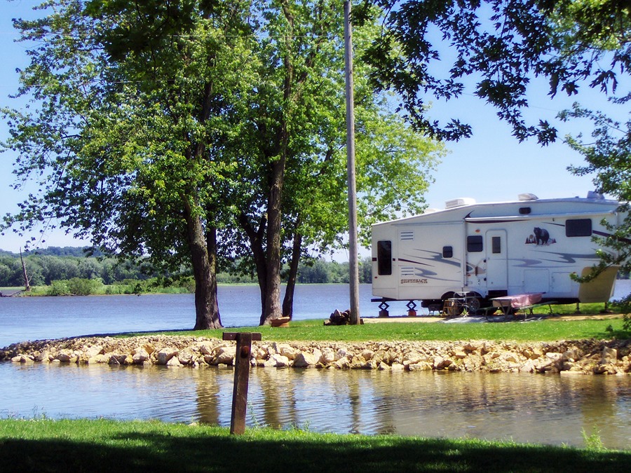 Spruce Creek Park - Bellevue, Iowa | Travel Iowa | #ThisIsIowa