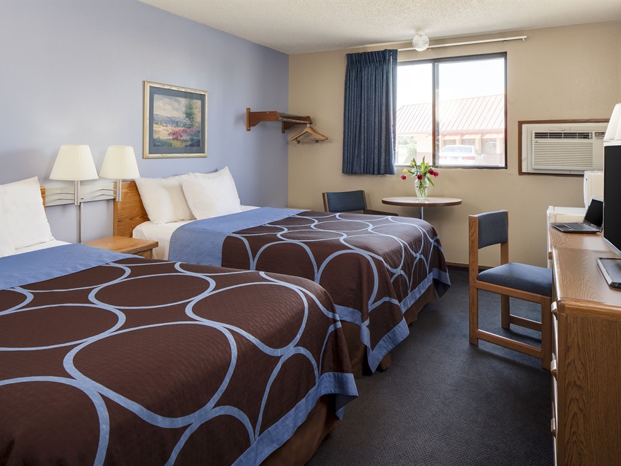 Super 8 Motel Creston Iowa Super 8 Motel Creston Ia Double Queen Room