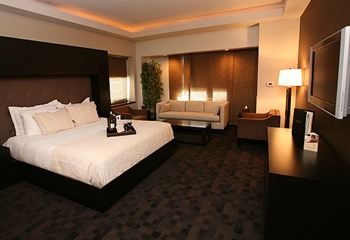 Catfish Bend Inn Spa Burlington Iowa Travel Iowa Thisisiowa