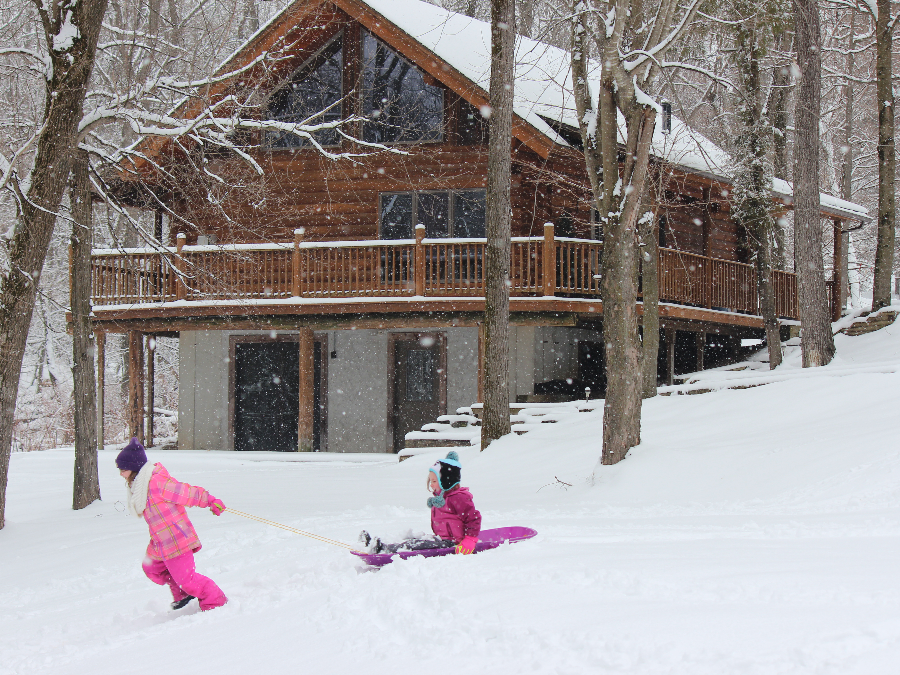 Grumpsters Log Cabin Getaway Mcgregor Iowa Travel Iowa