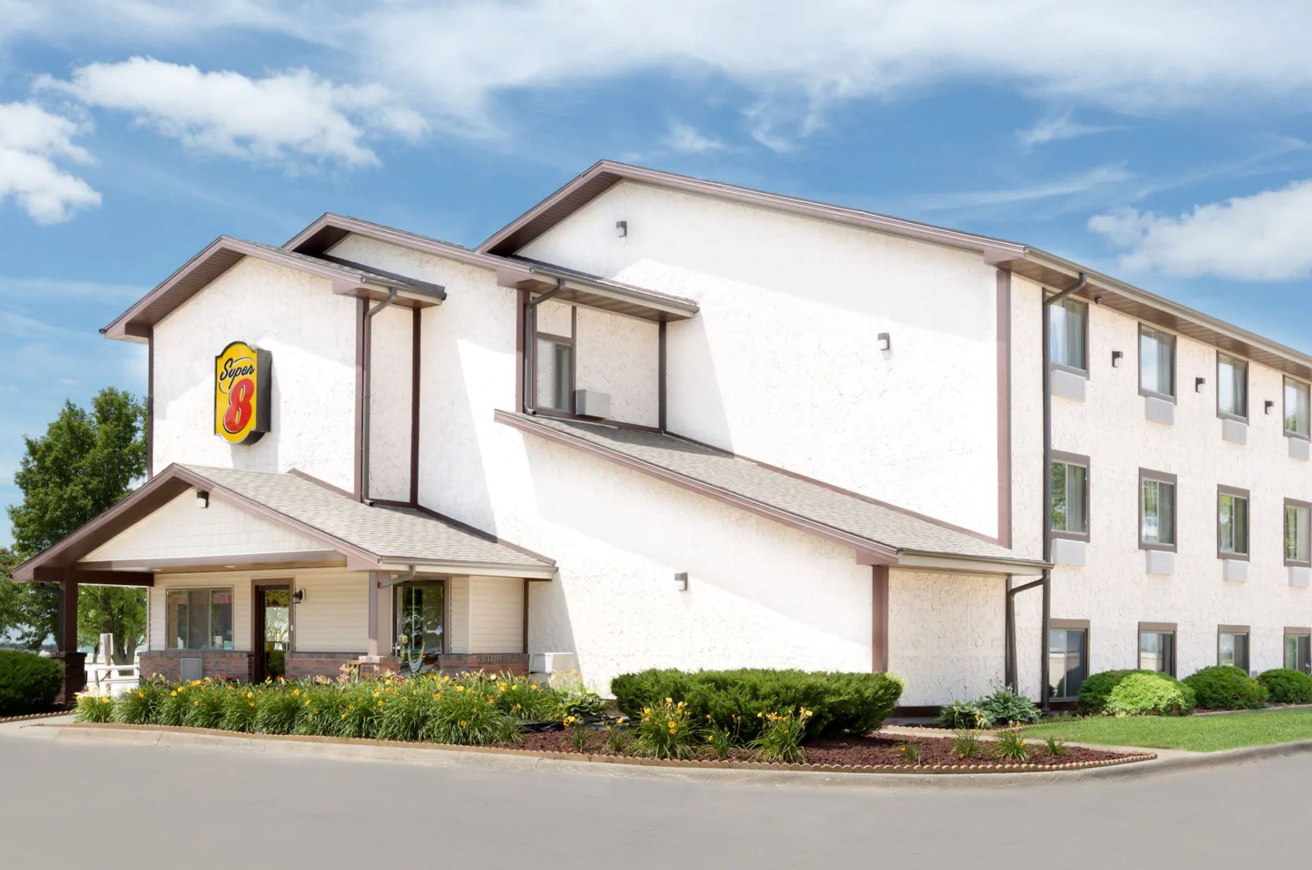 hotel rooms in boone iowa