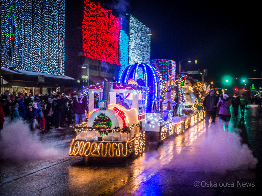 Oskaloosa Christmas Parade 2022 Oskaloosa Lighted Christmas Parade