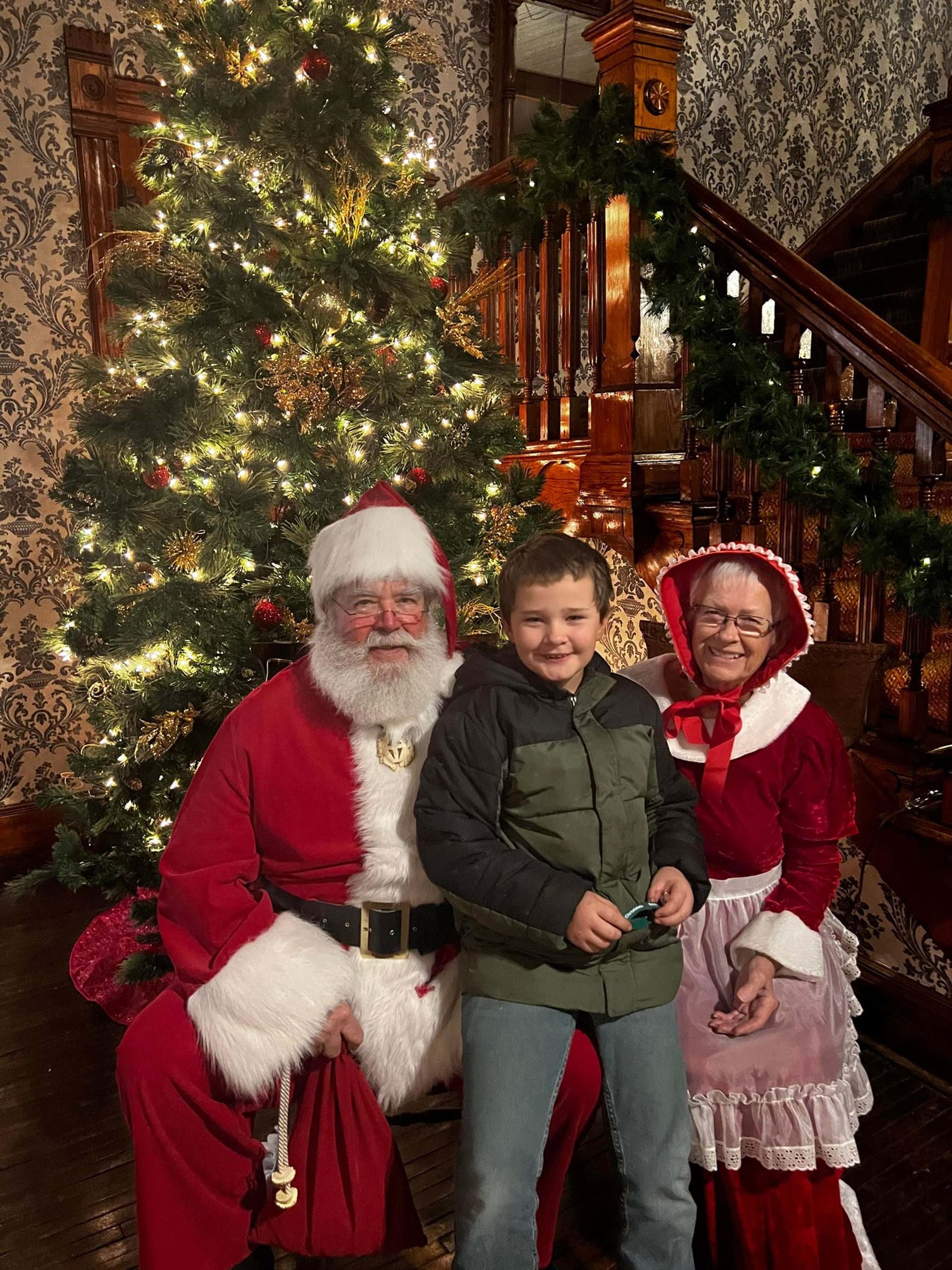 Santa in the Villages of Van Buren County IA
