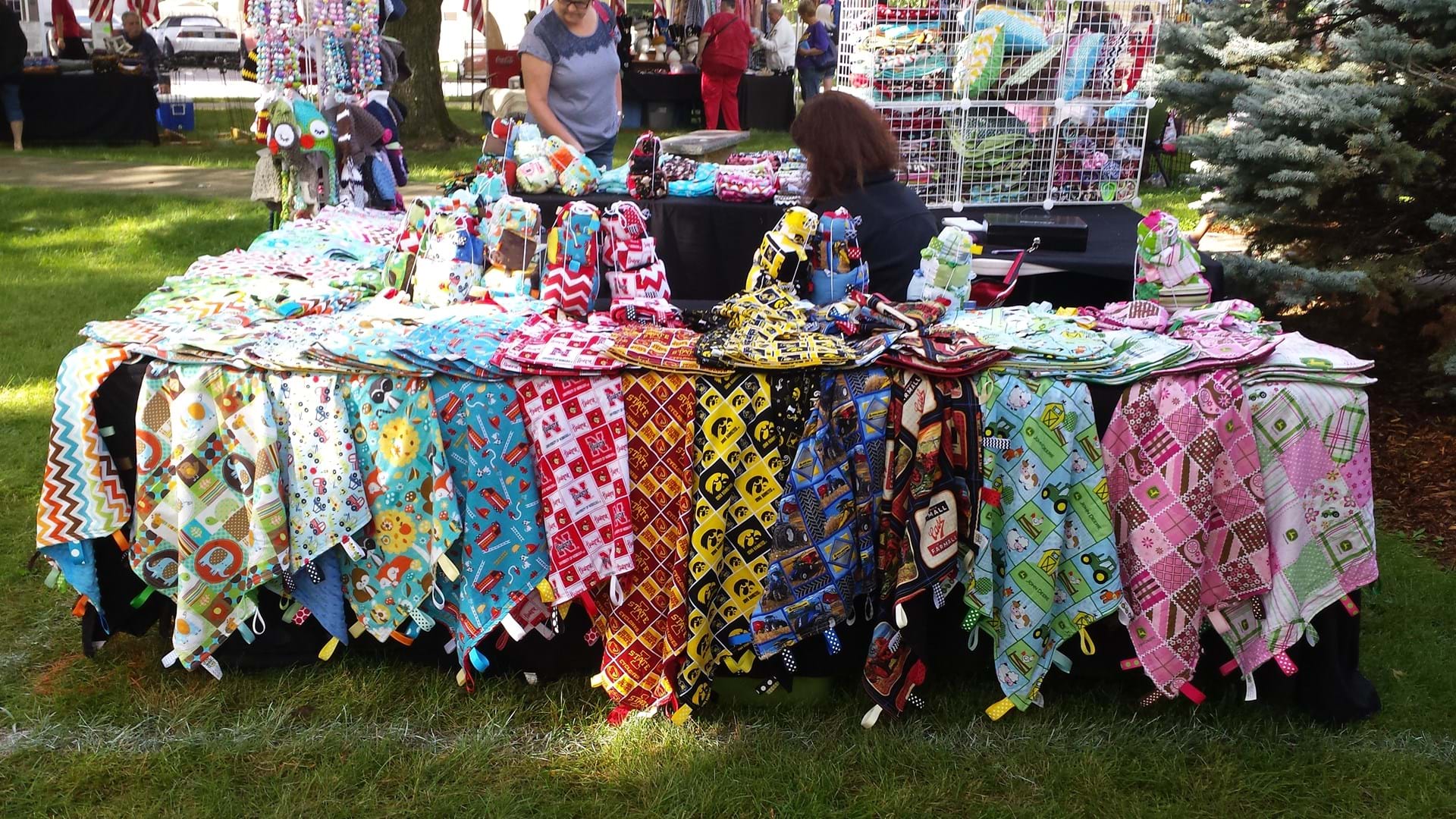 Arts & Craft Show in the park