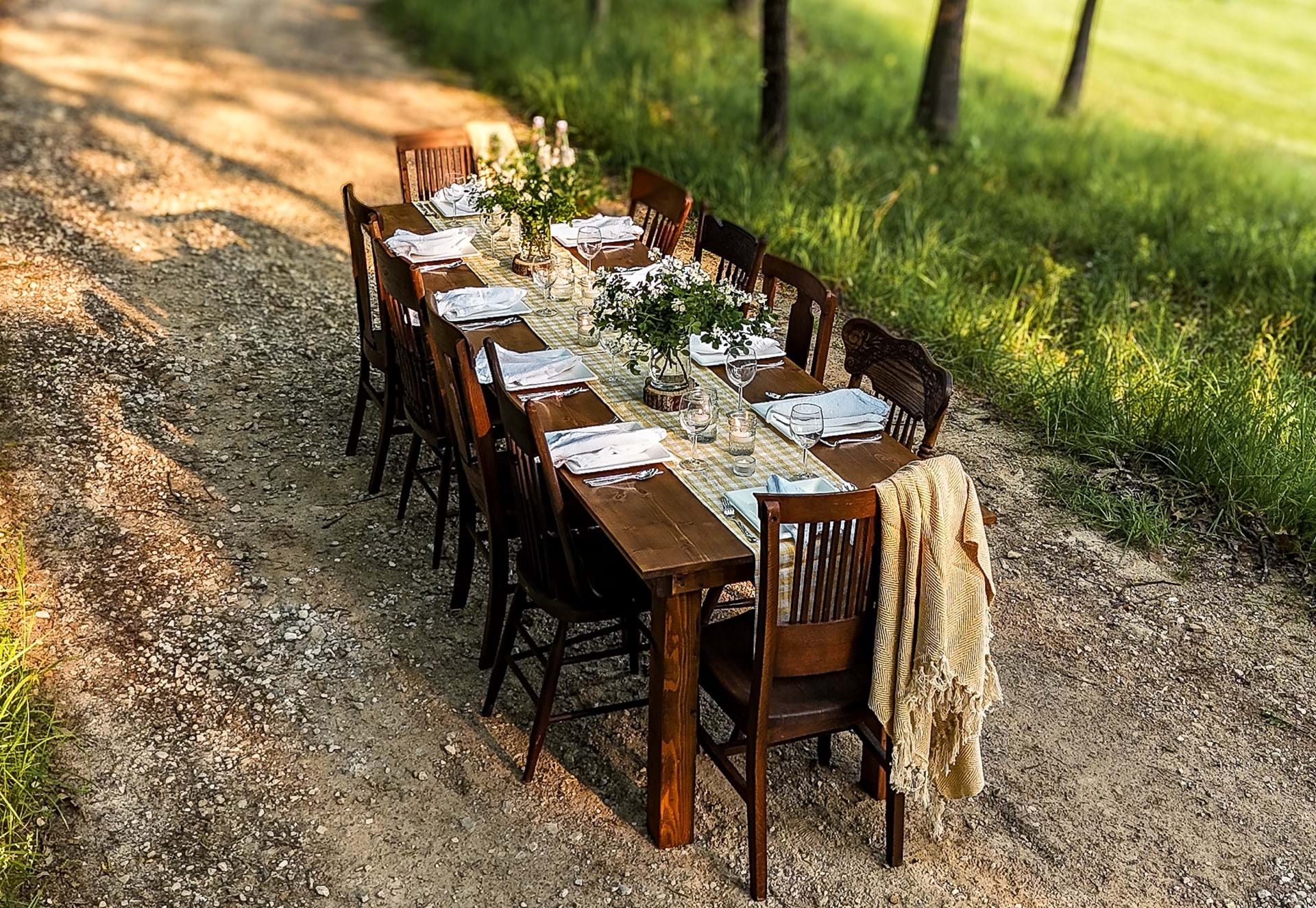 Deluxe Harvest Table Package
