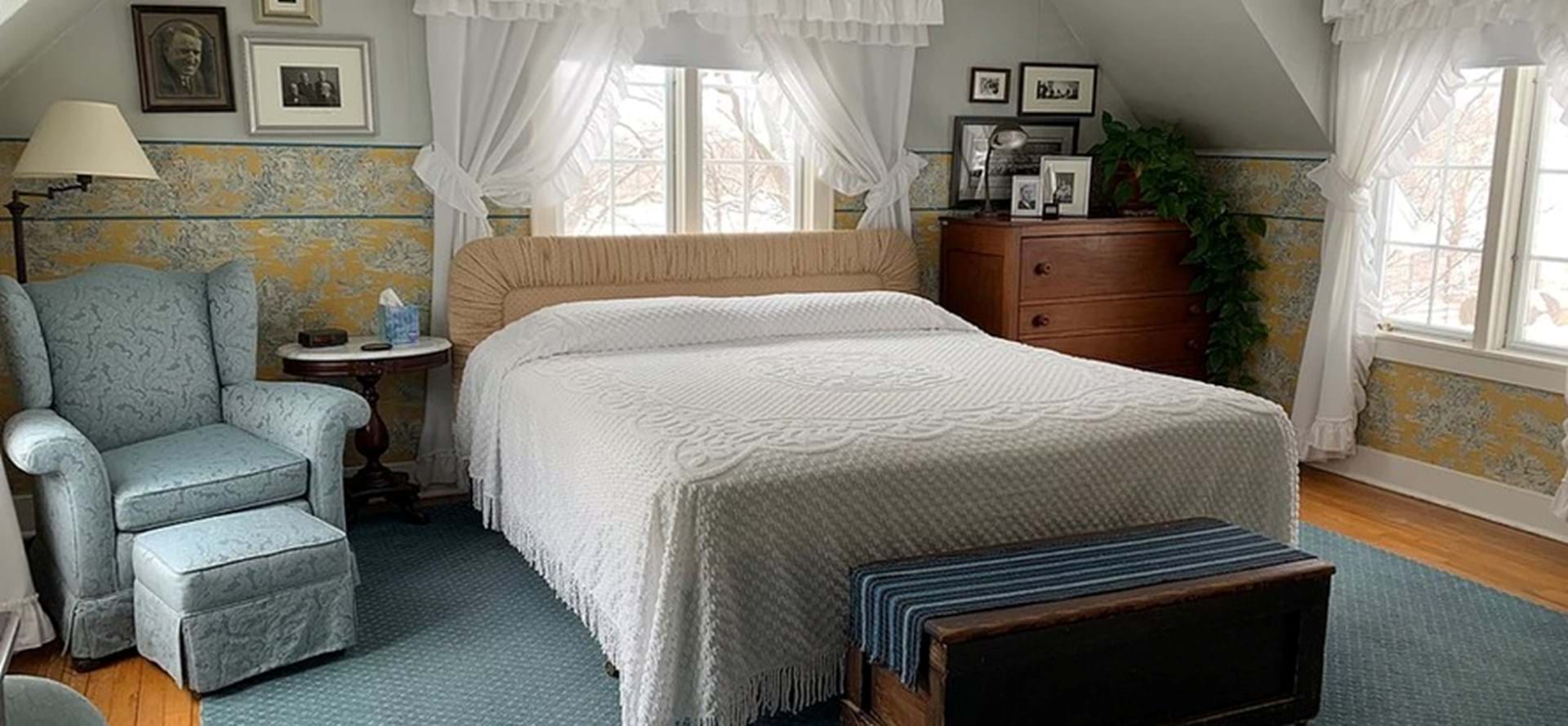 Roswell Suite