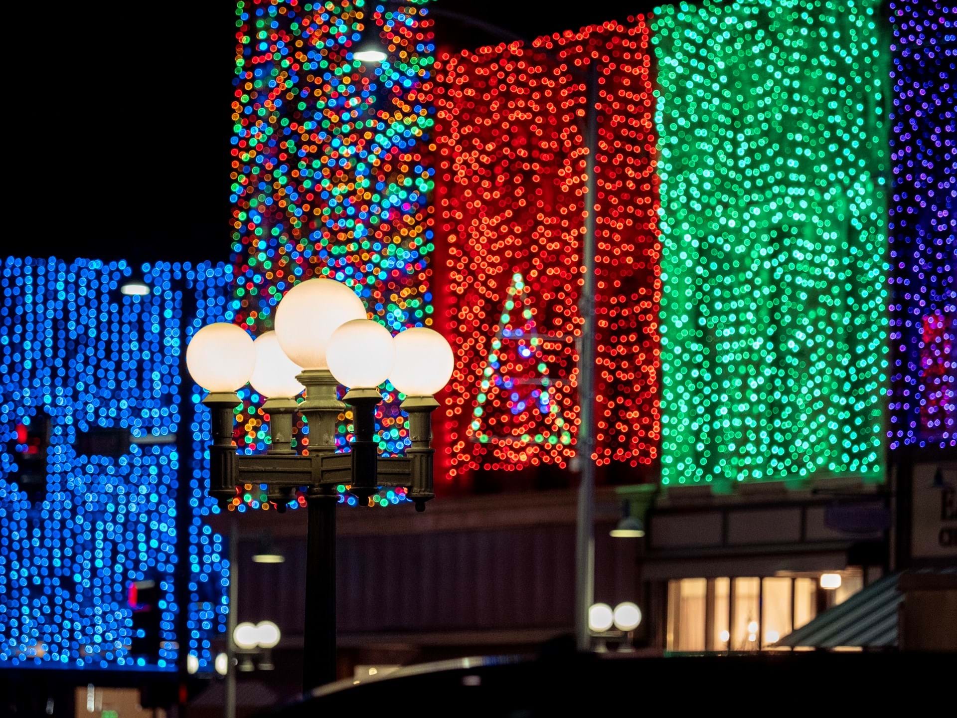 Oskaloosa Downtown Illuminating the town square