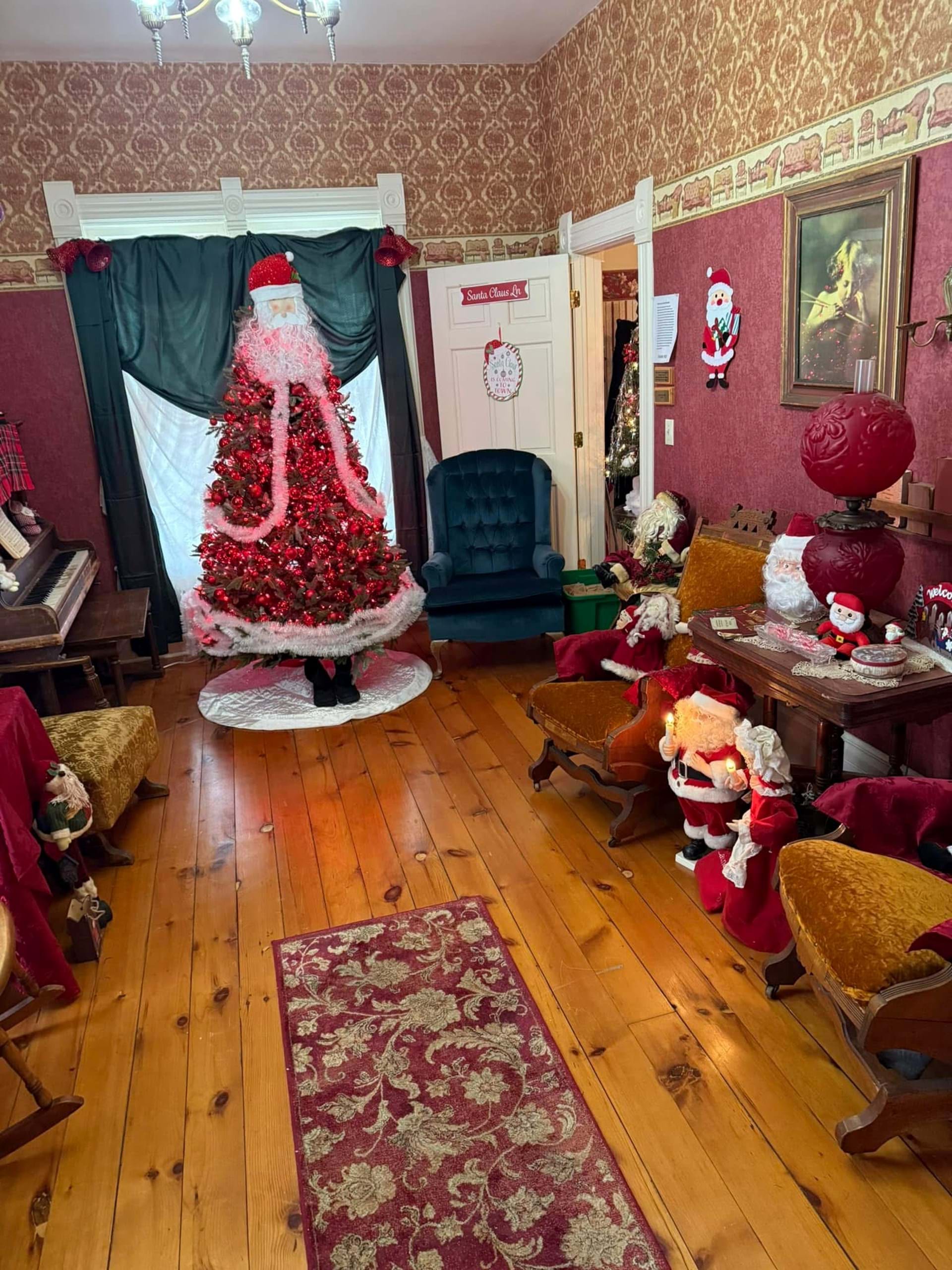 Santa room Klondike 