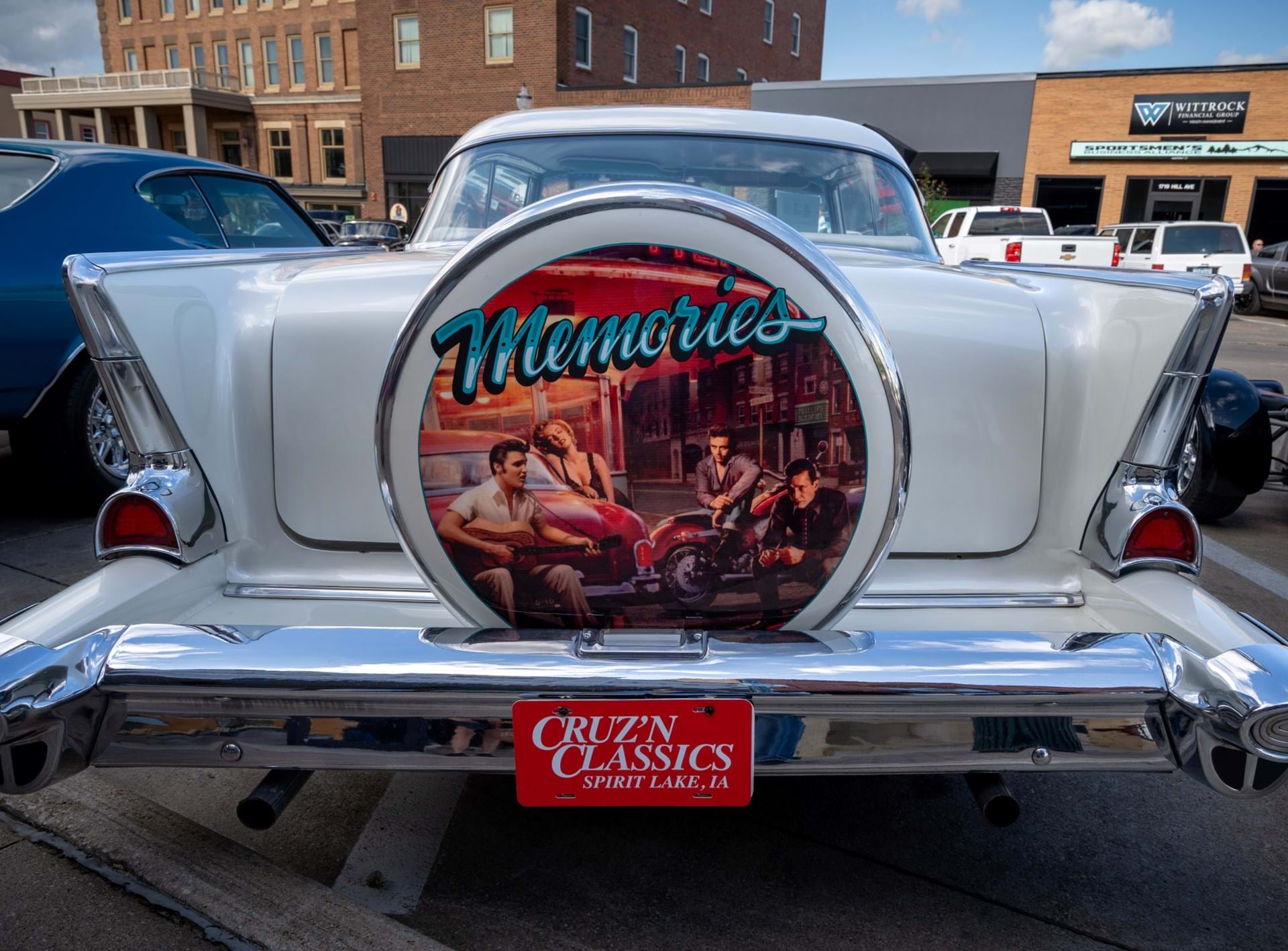 Spirit Lake Classic Car Cruise In