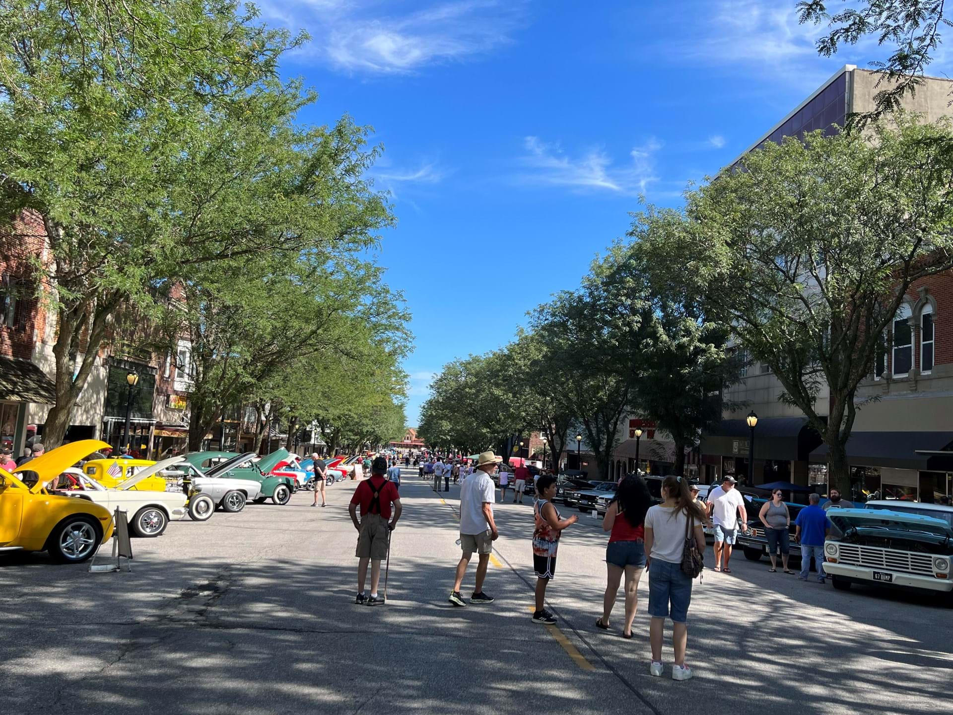 Cars, cars and more cars!!