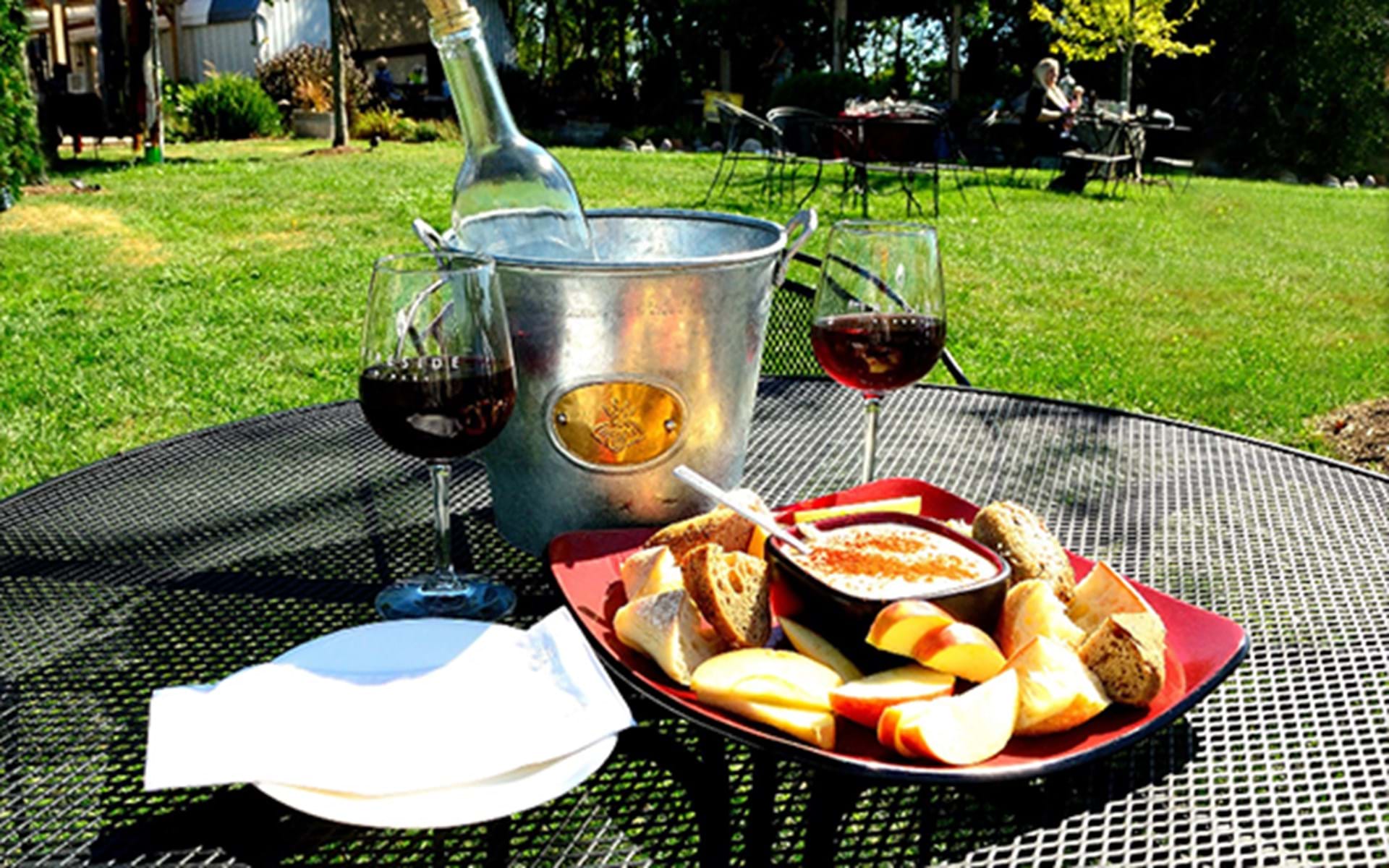 Romantic Getaway to Cedar Rapids