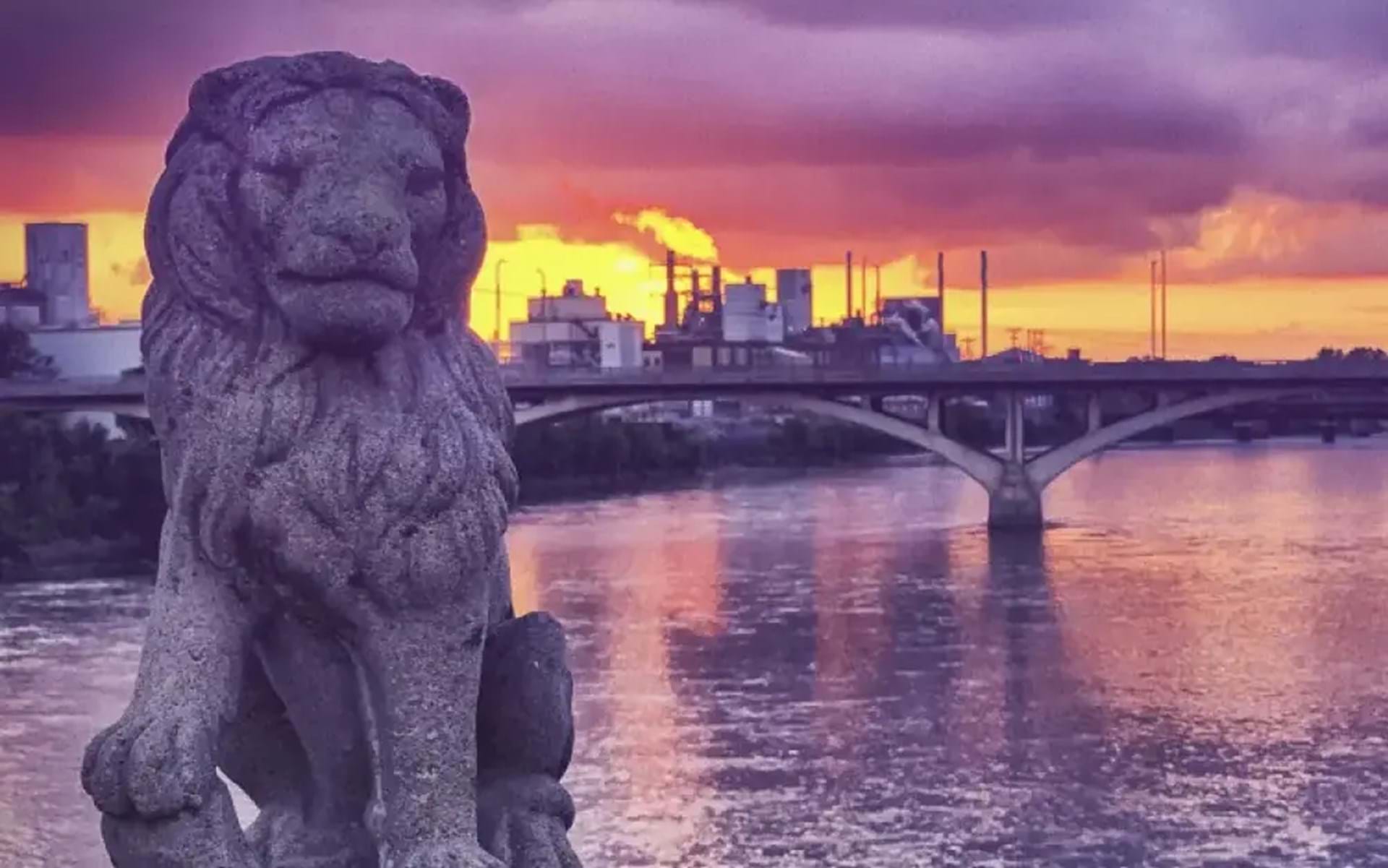 Campus Town Vacations: Cedar Rapids