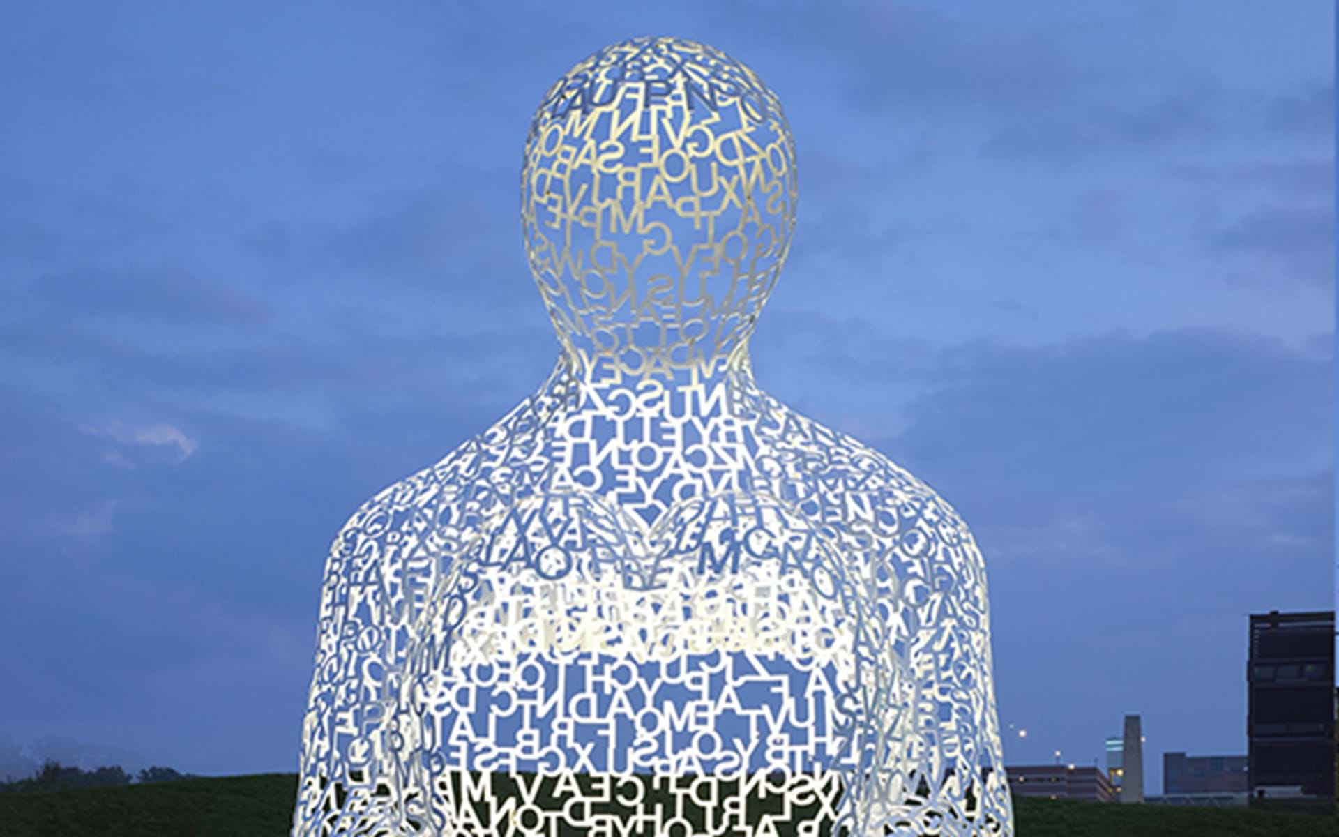 Pappajohn Sculpture Park: Des Moines' Artistic Gateway