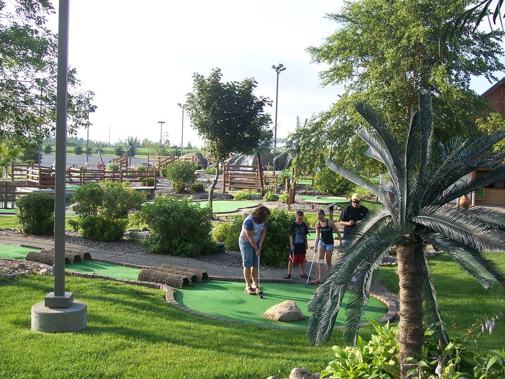 Lost Island Mini Golf, Waterloo Iowa