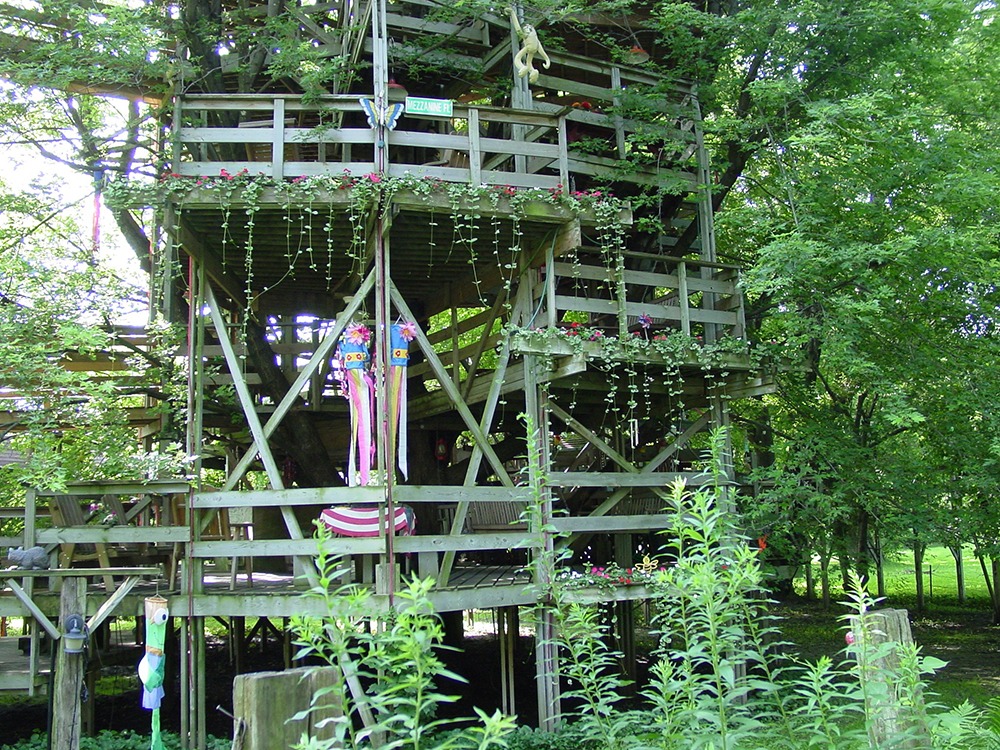 Iowa's Unique Attractions: Big Treehouse, Marshalltown