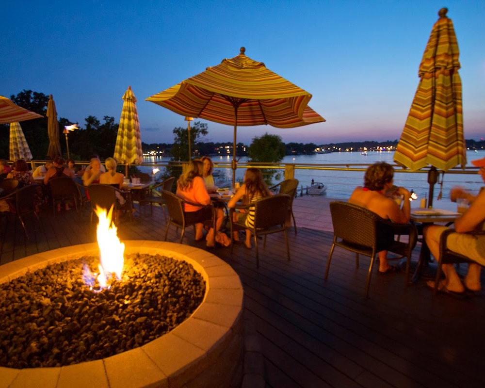 Restaurants with a View: Bracco Waterfront Grill & Bar, Okoboji Iowa