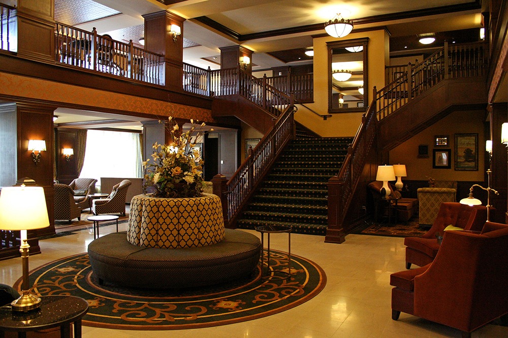 10 Suite Stays: Hotel Julien, Dubuque, Iowa