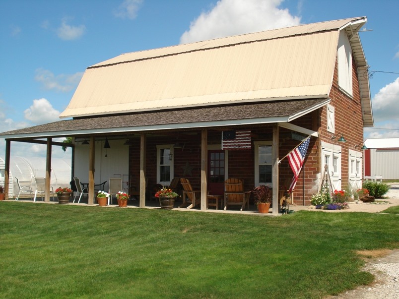 Drink in the History: Penoach Winery, Adel Iowa