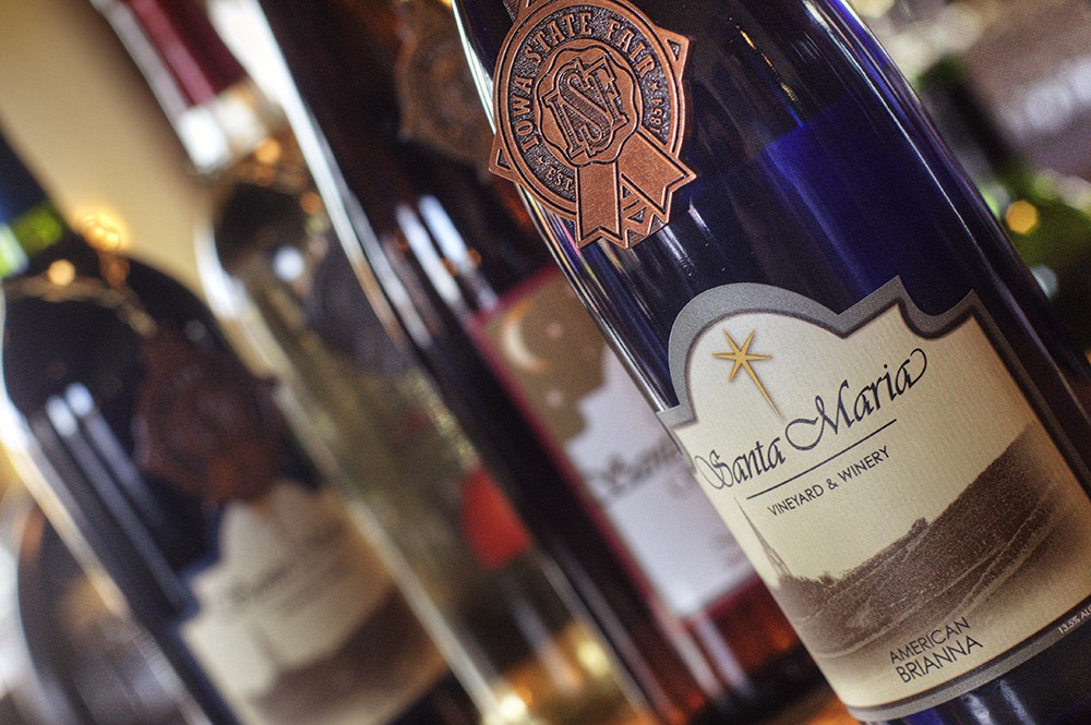 9 Tasting Rooms to Try: Santa Maria Winery, Carroll, Iowa