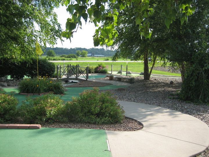 West Grand Mini Golf, West Des Moines Iowa