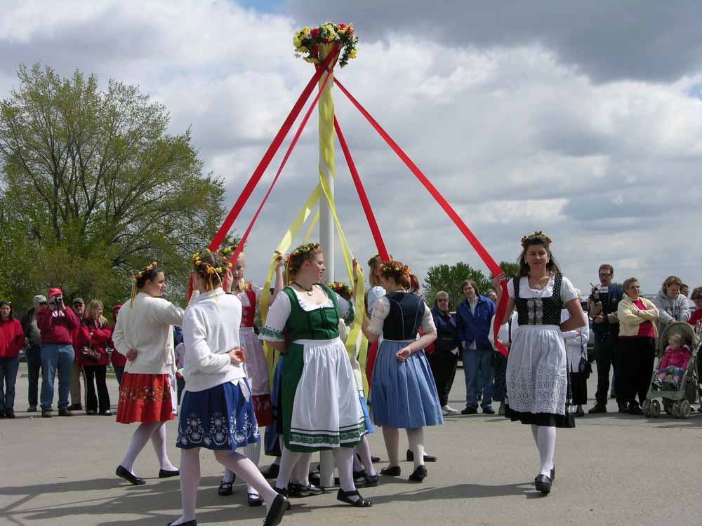 Amana Colonies: A European Vacation in Iowa