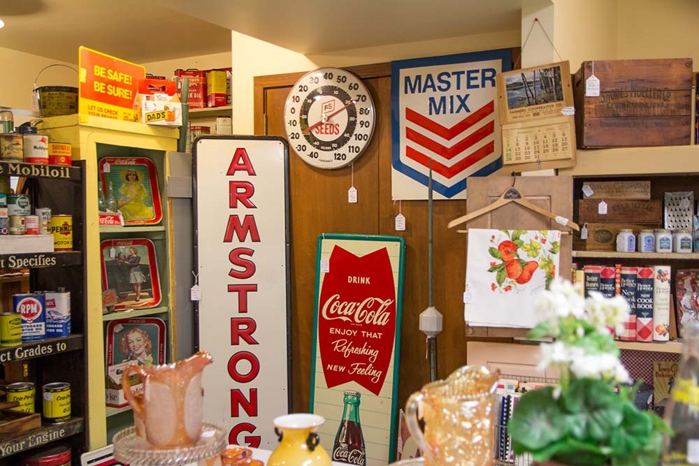 Iowa's Antique Trail - Grapevine Antiques, Amana Colonies