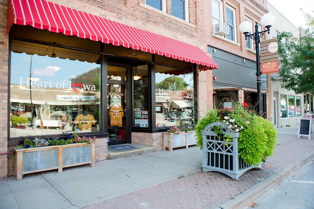 Heart of Iowa Market Place, West Des Moines, Iowa