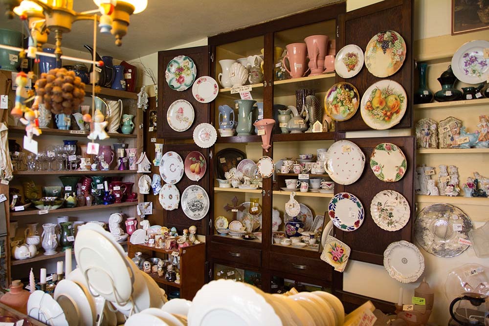 Iowa's Antique Trail - Renate's Antique Gallery, Amana Colonies