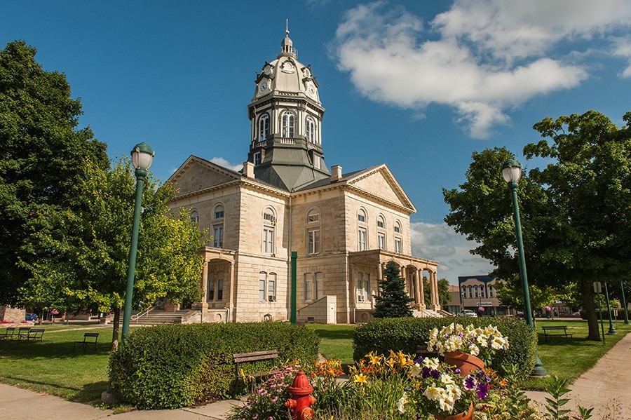 10 Historic Town Squares: Winterset, Iowa