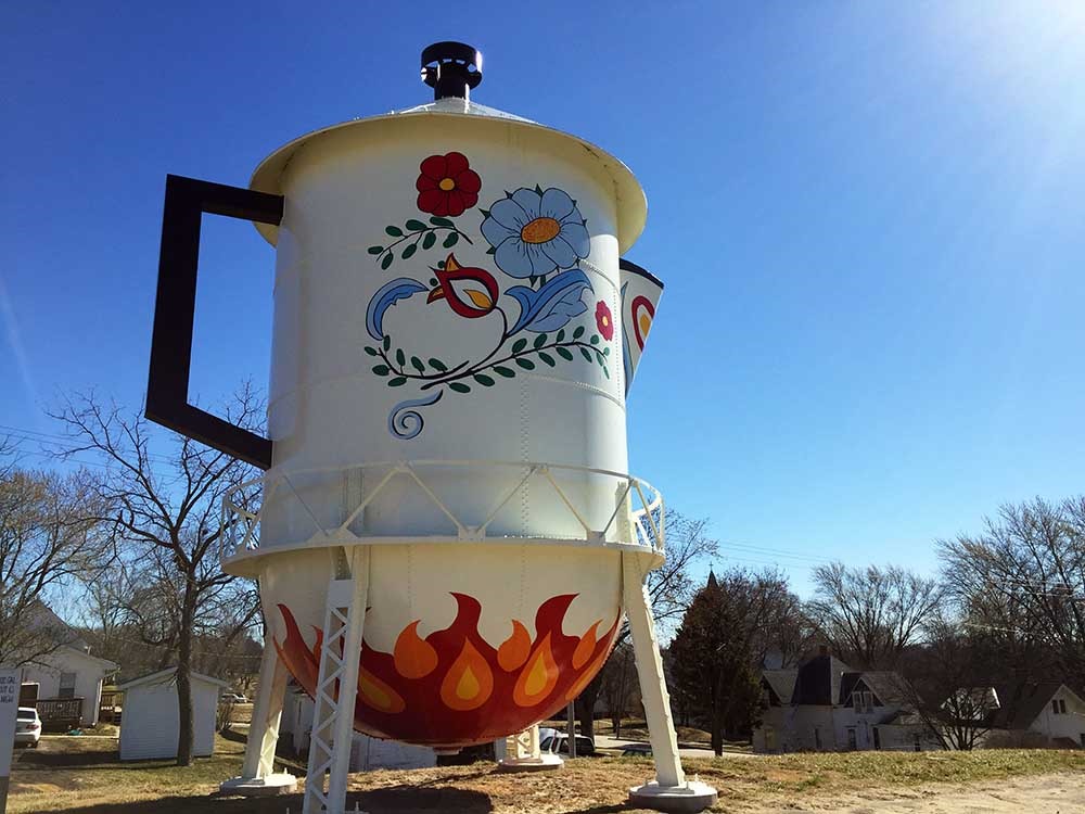 World's Largest Coffee Pot: Stanton, Iowa