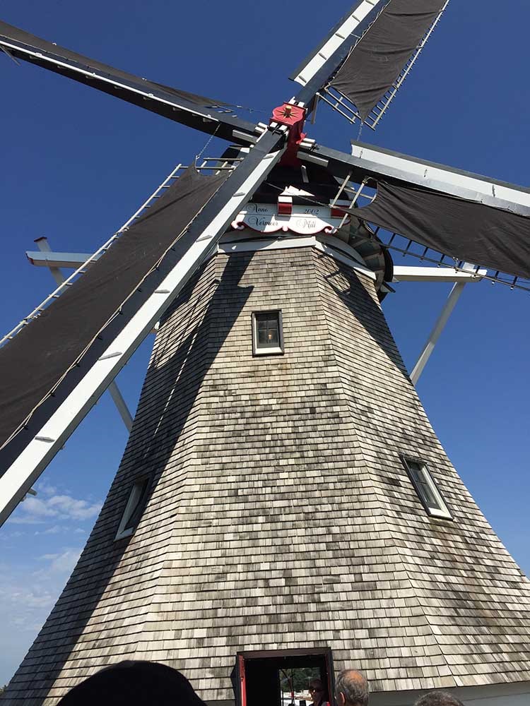 Tallest Working Grain Mill in the U.S.: Vermeer Windmill in Pella, Iowa