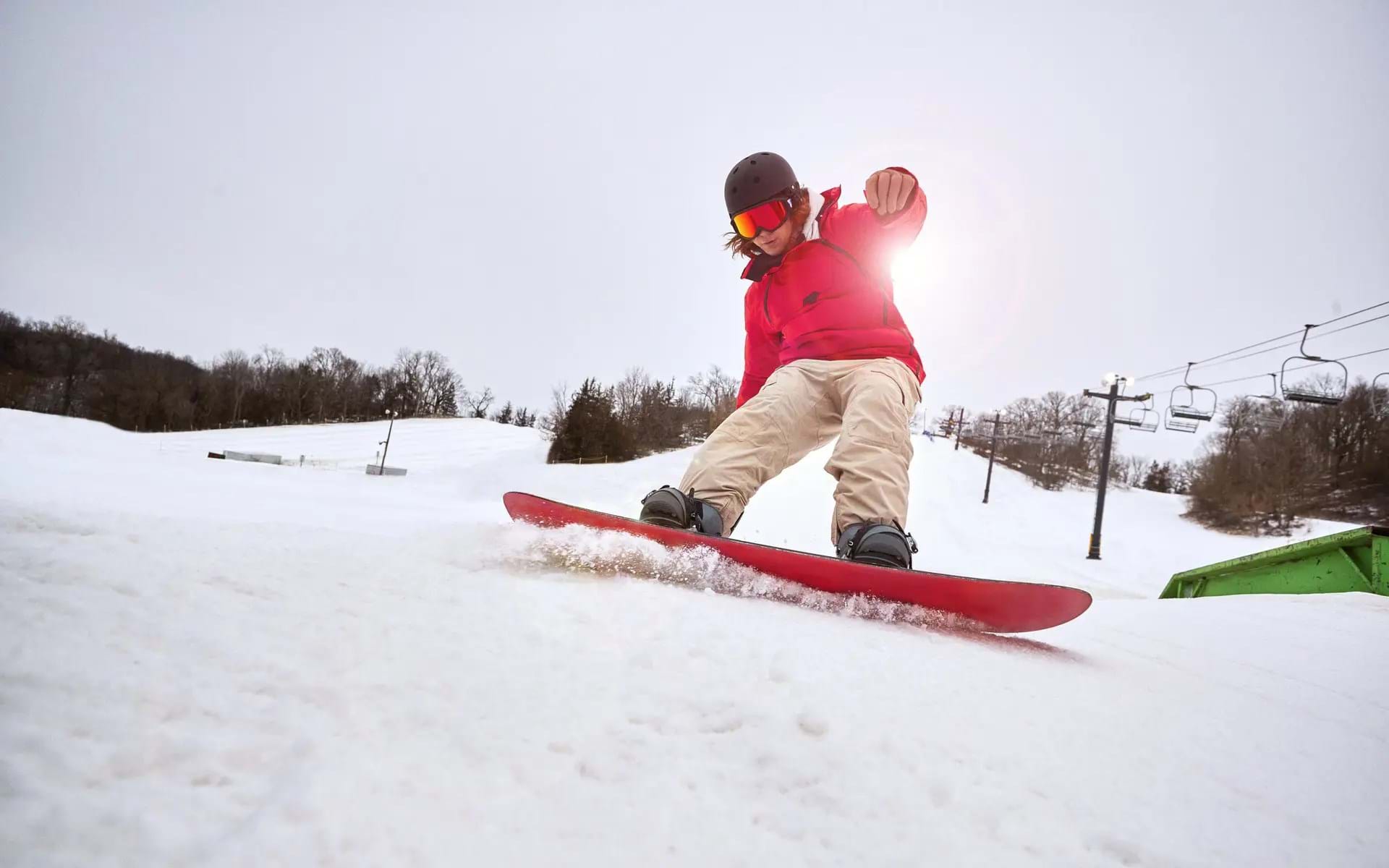 Hills & Thrills: Hit the Slopes in Iowa