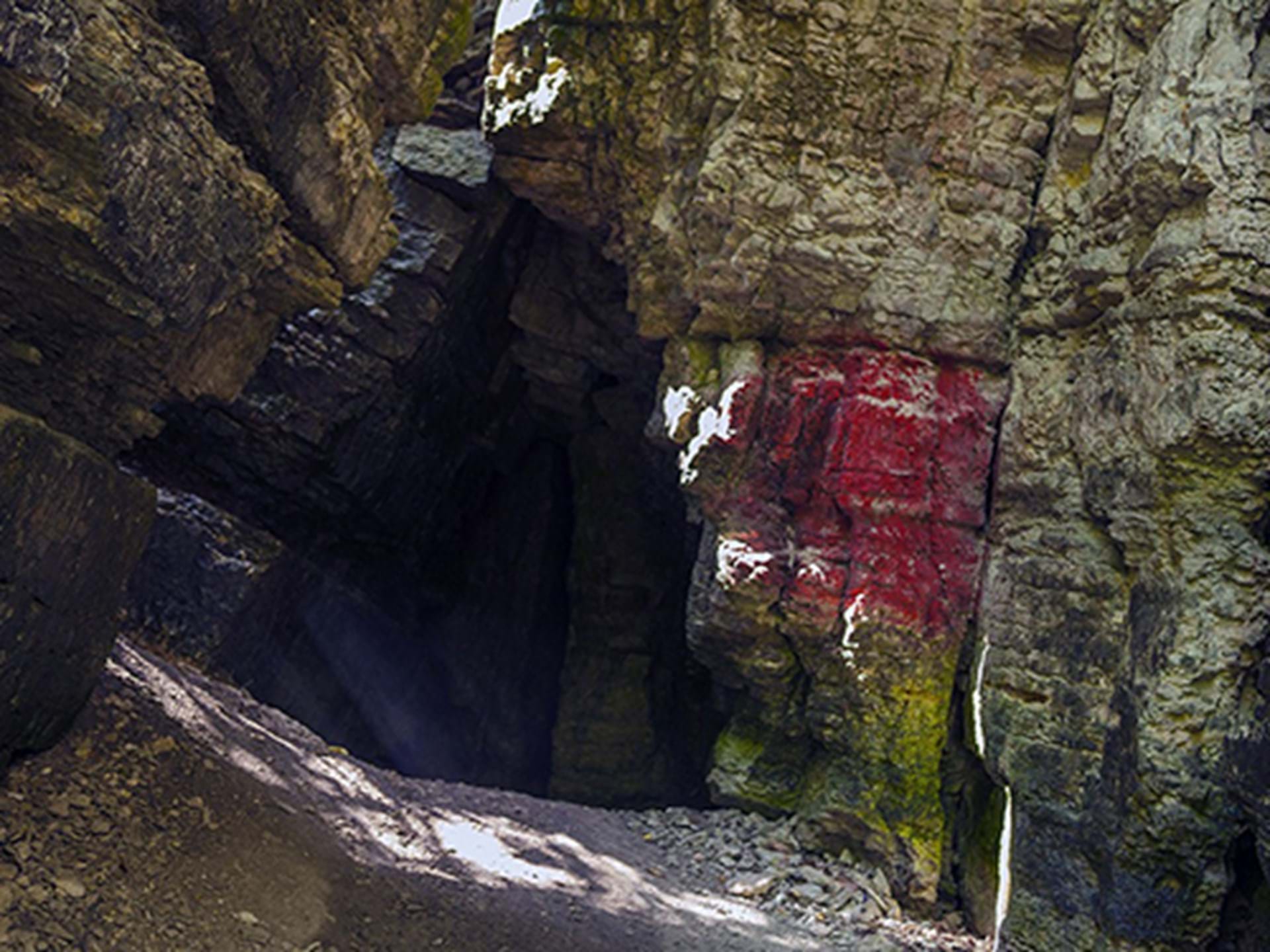 Underground Explorers: 5 Caves in Iowa